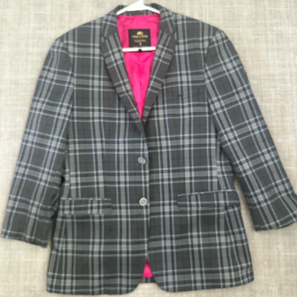 Moods of Norway 42R Gray and Pink Sport Coat with Classic Plaid Design